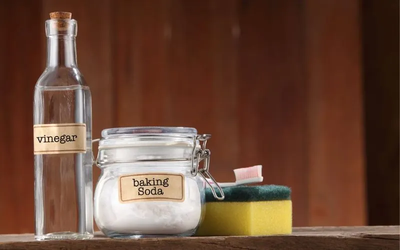 Phục Hồi Bằng Baking Soda và Giấm
