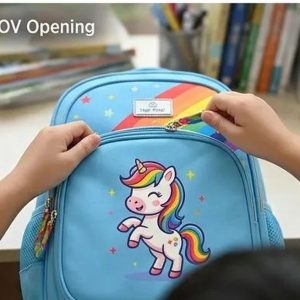 Cặp học sinh cấp 1 tuổi Ngọ