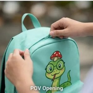 Cặp học sinh cấp 1 tuổi Tỵ